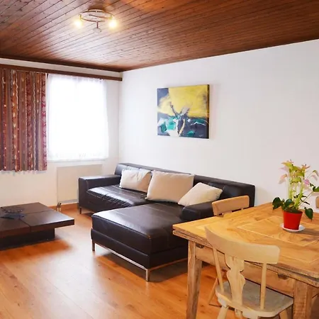 Casa Toedi Appartamento Trun