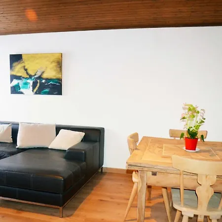 Casa Toedi Appartamento Trun
